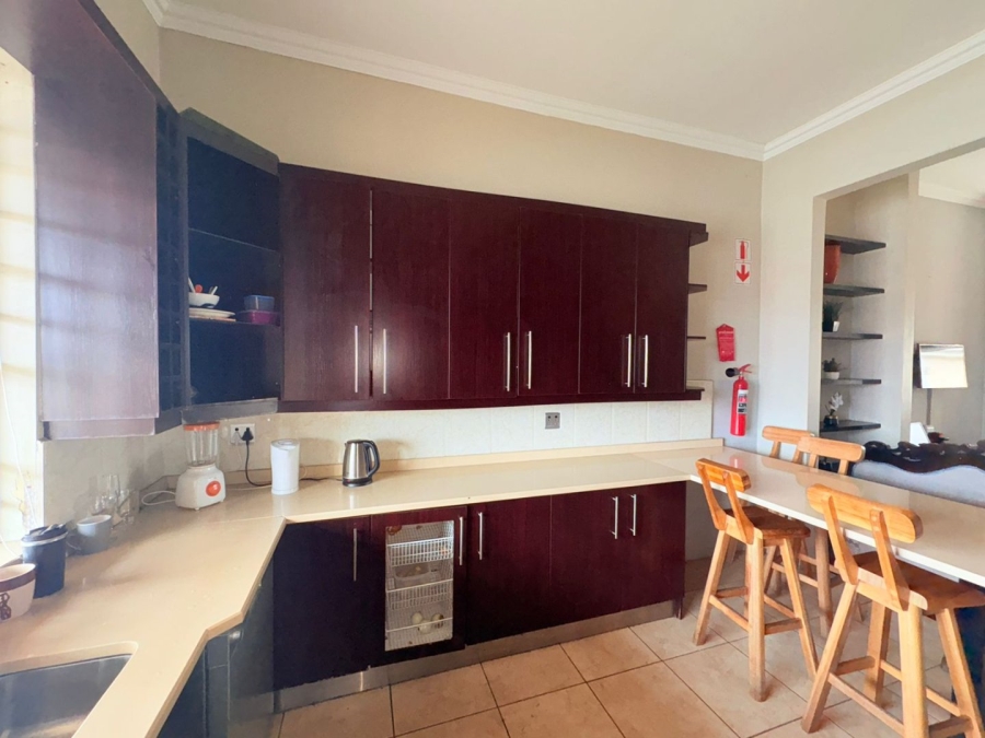 9 Bedroom Property for Sale in Quigney Eastern Cape